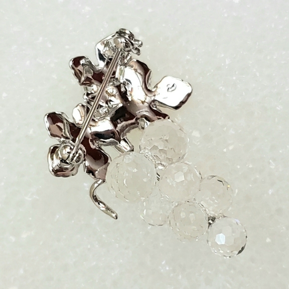 Gorgeous Authentic Swarovski Bundle Of Clear Crystal Grapes Brooch Silver Stem - Picture 7 of 10